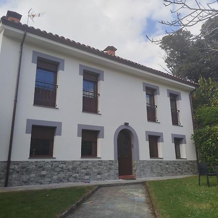 Apartamentos Rurales Inguanzo Villanueva de Pria Exteriör bild